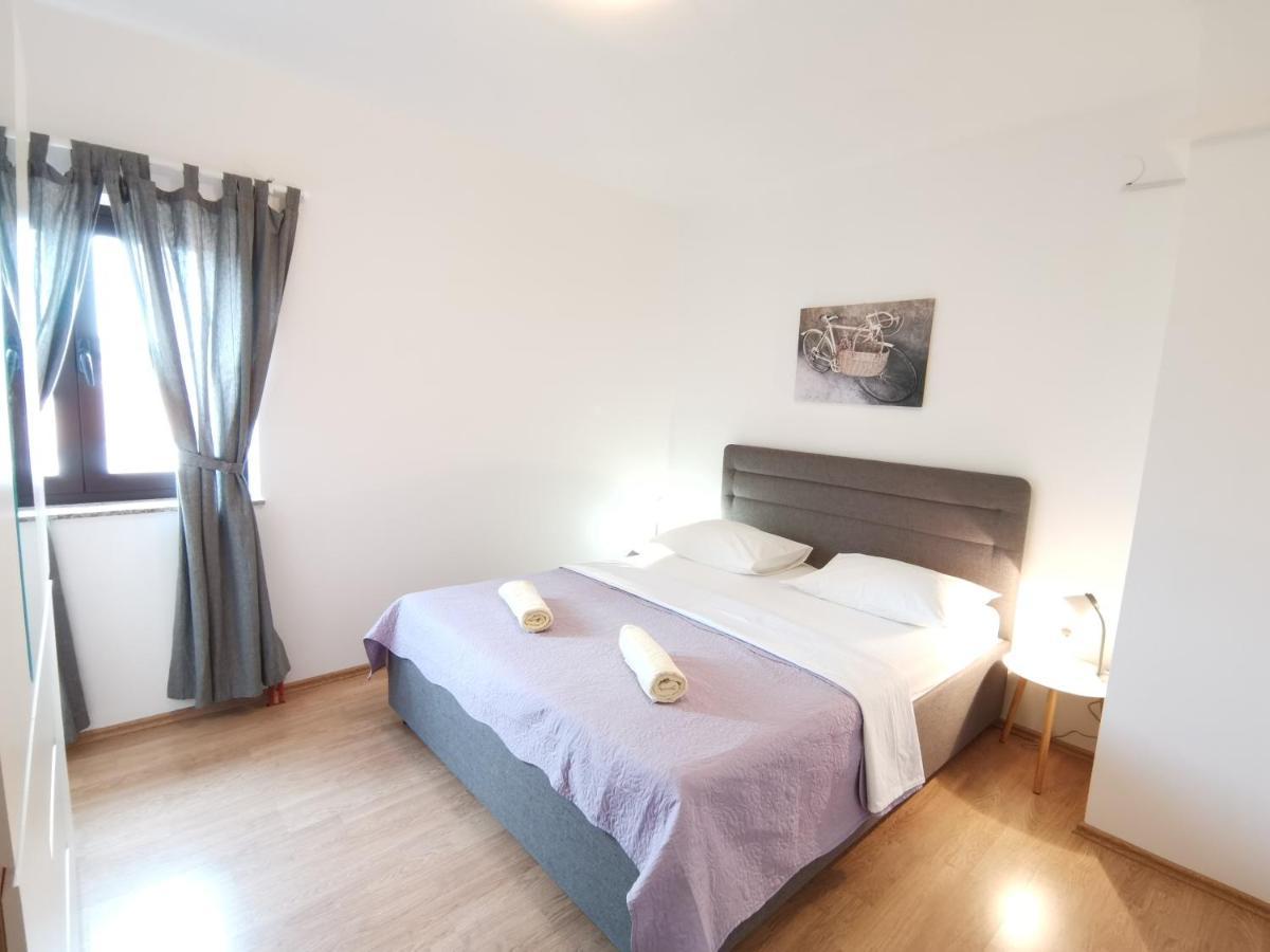 Apartman Sintic Veglia Exterior foto