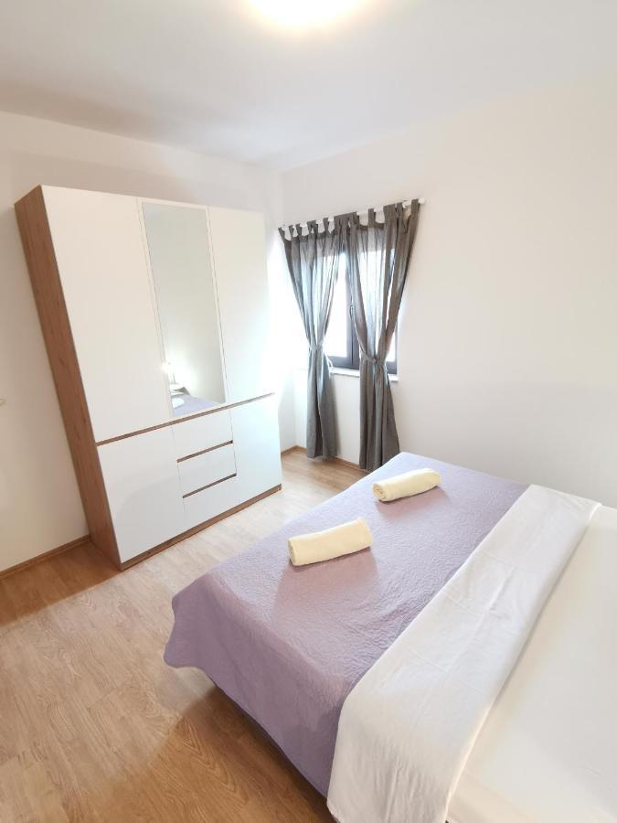 Apartman Sintic Veglia Exterior foto