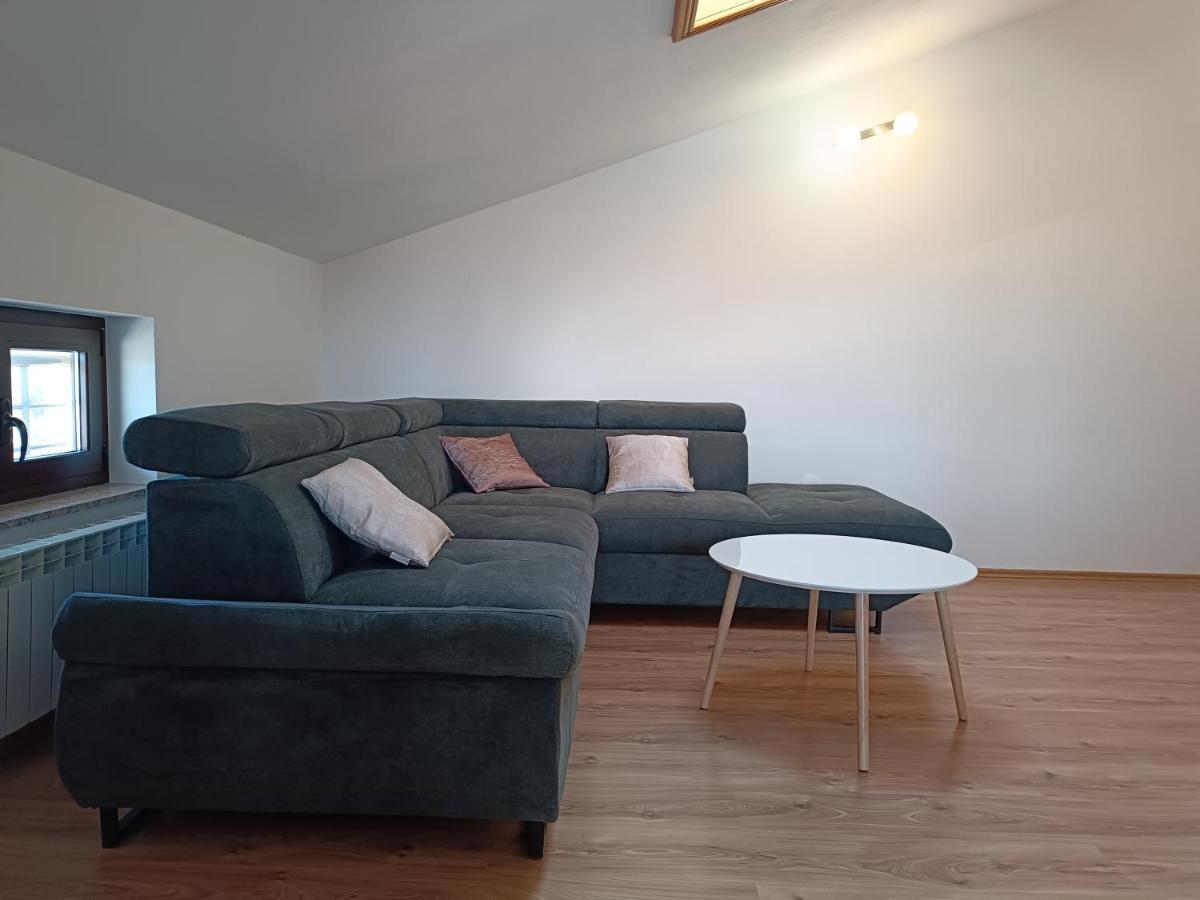 Apartman Sintic Veglia Exterior foto